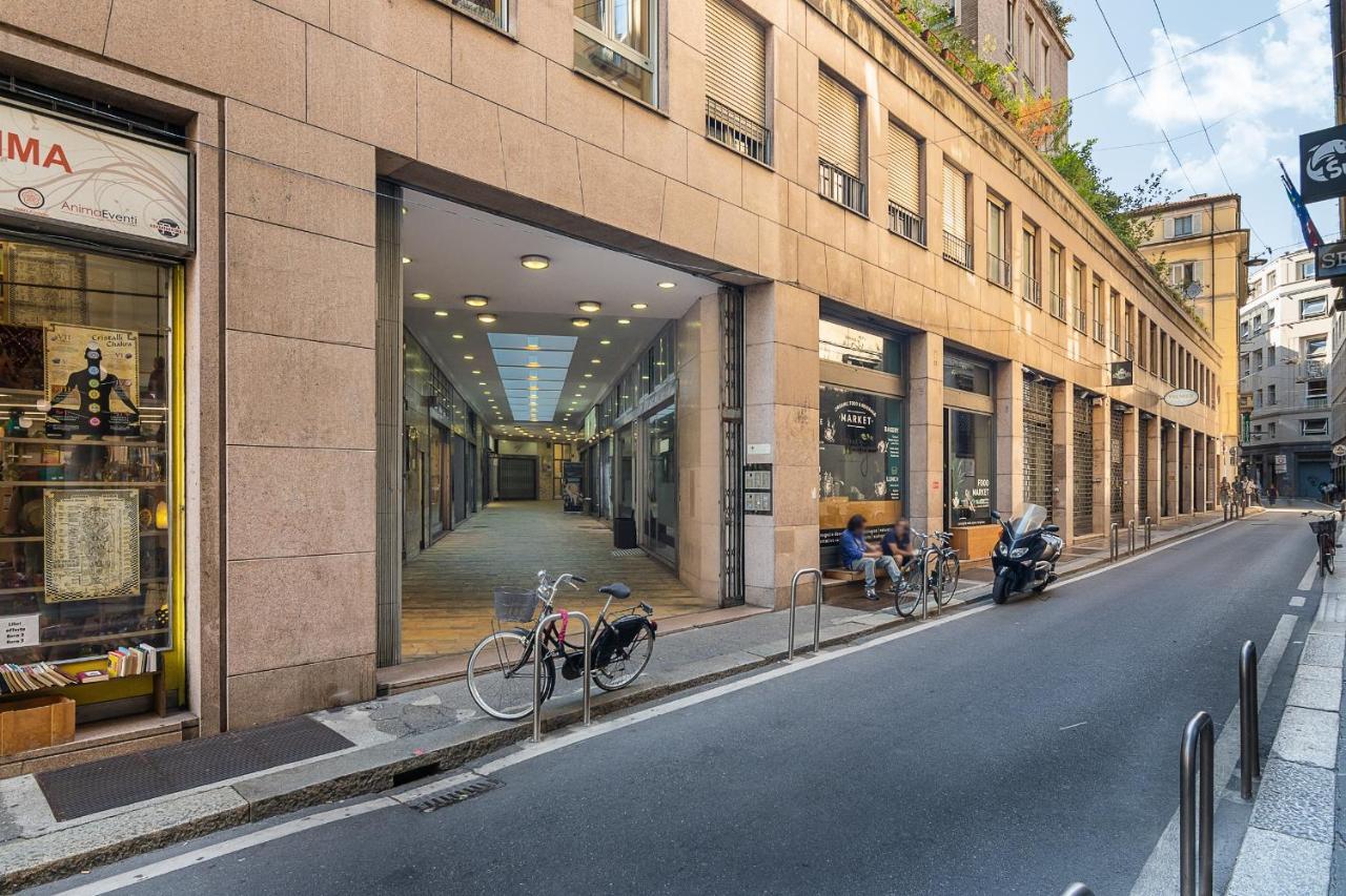 Classbnb - Two Apartments 400 Meters From The Duomo Milan Bagian luar foto