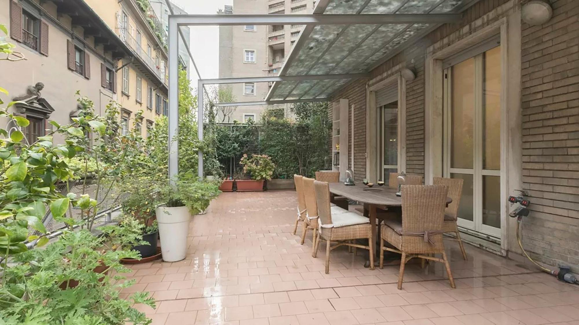 Classbnb - Two Apartments 400 Meters From The Duomo Milan Bagian luar foto