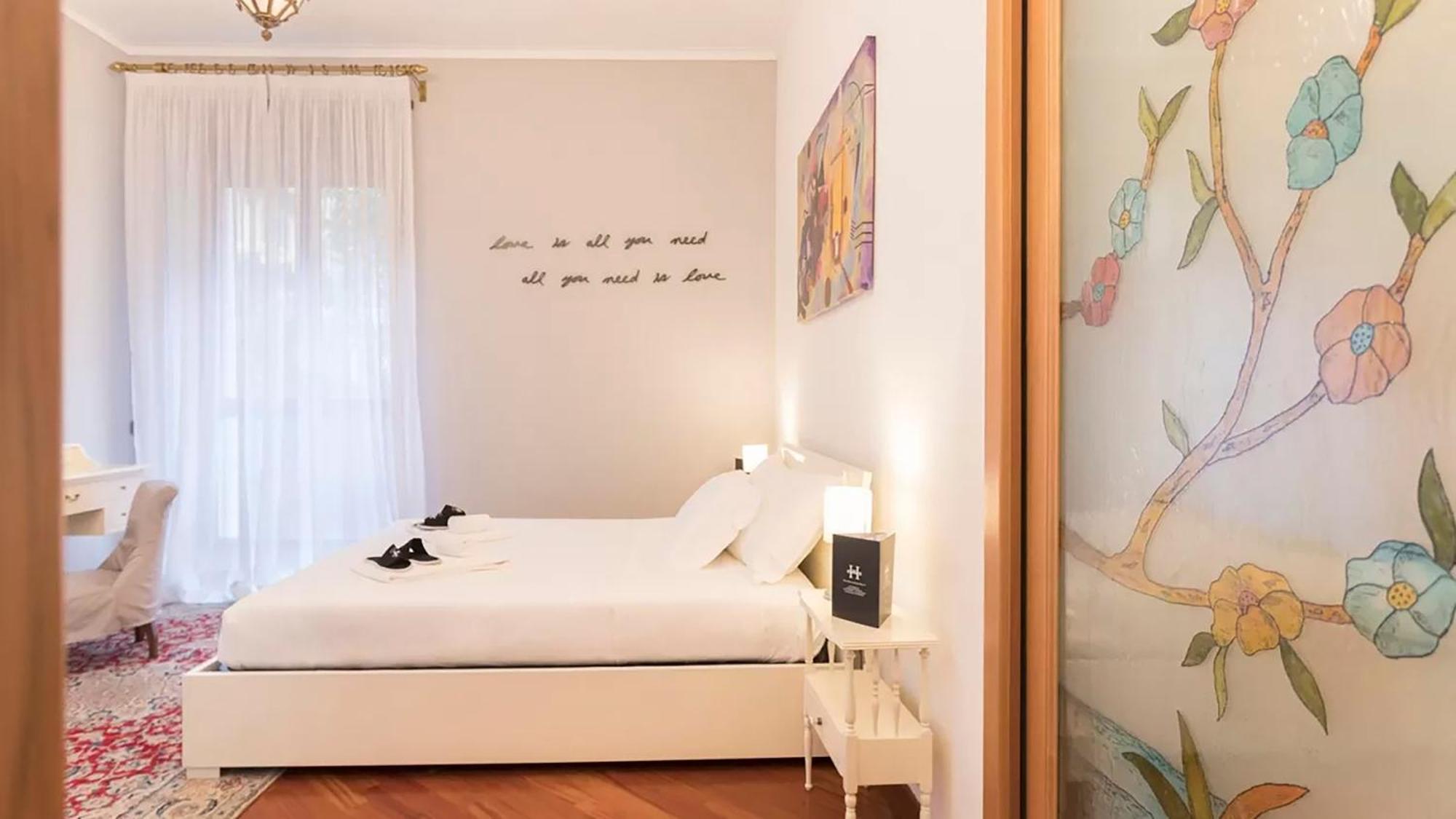 Classbnb - Two Apartments 400 Meters From The Duomo Milan Bagian luar foto