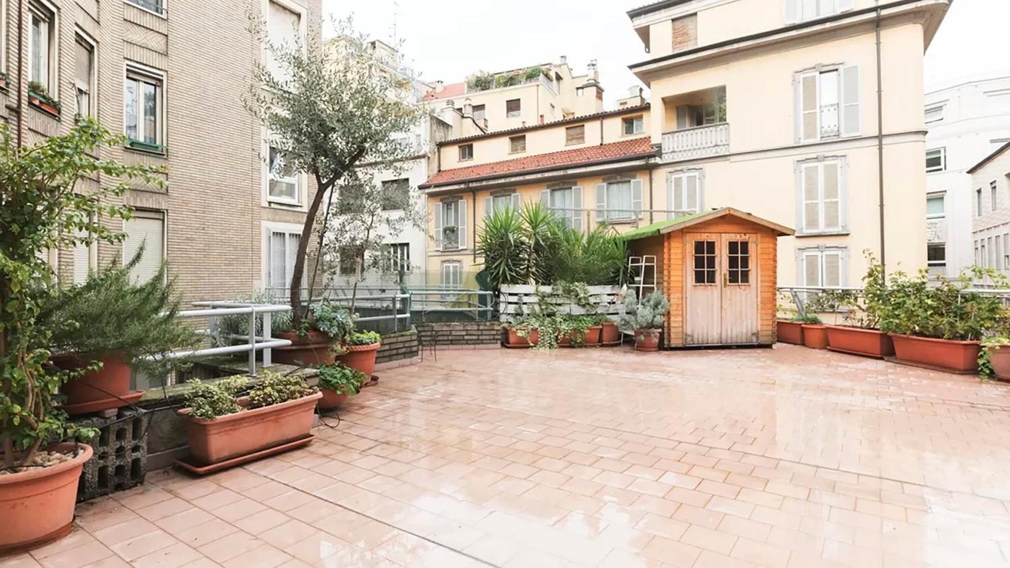 Classbnb - Two Apartments 400 Meters From The Duomo Milan Bagian luar foto