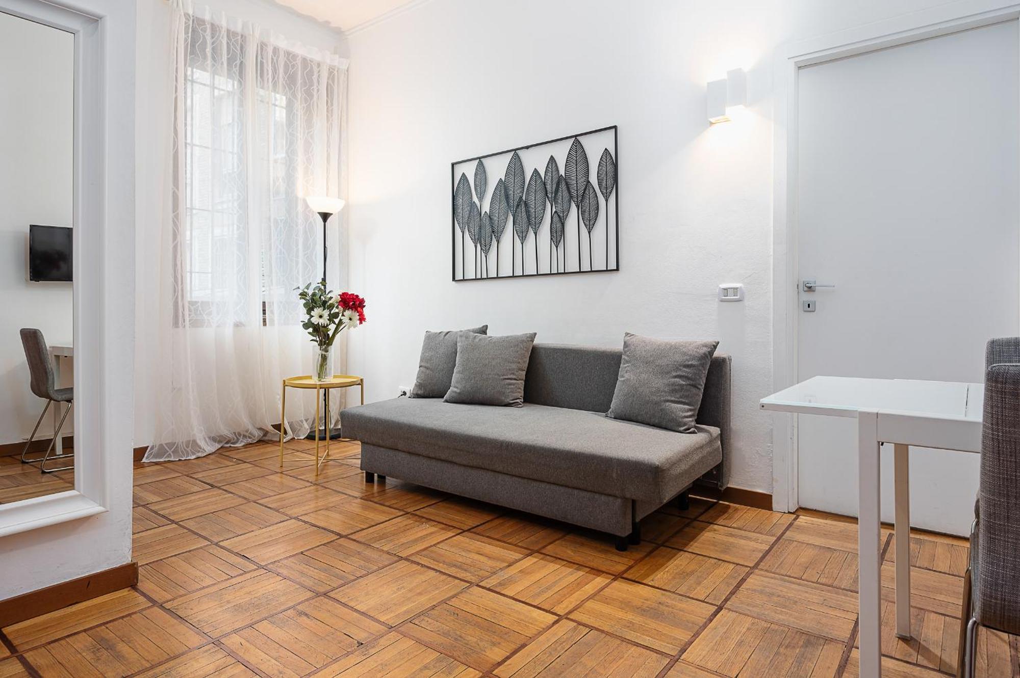 Classbnb - Two Apartments 400 Meters From The Duomo Milan Bagian luar foto