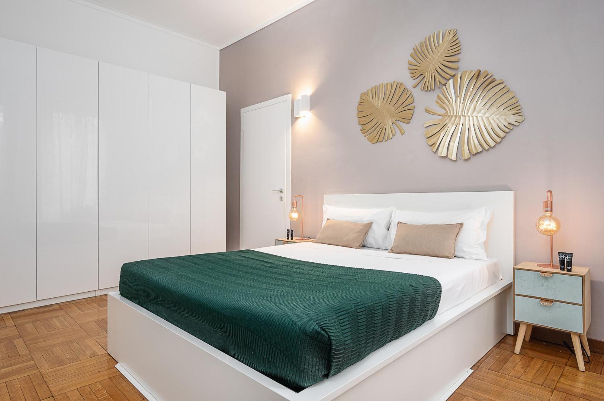 Classbnb - Two Apartments 400 Meters From The Duomo Milan Bagian luar foto